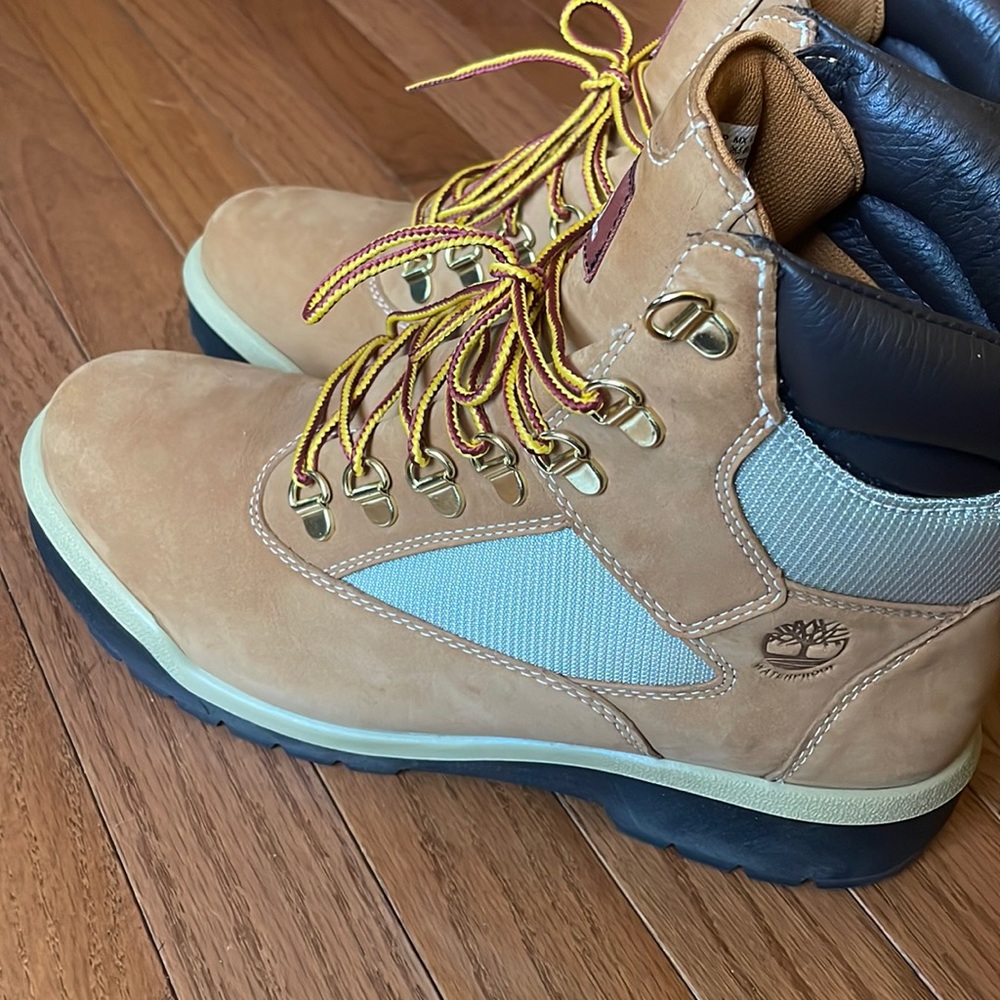 Timberland Boot (8.5)